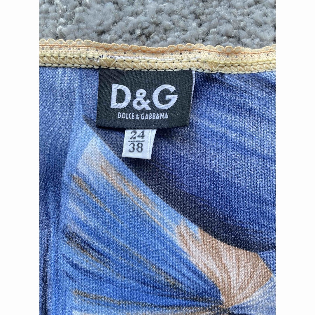 D&G(ディーアンドジー)のD&G ドルチエ＆ガッパーナ ☆ トップス Tシャツ 半袖 プリント 38サイズ レディースのトップス(Tシャツ(半袖/袖なし))の商品写真