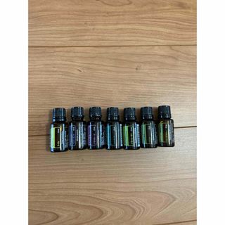 ドテラ(doTERRA)のドテラ★doTERRA★エッセンシャルオイルおまとめ7本セット★オイル(エッセンシャルオイル（精油）)