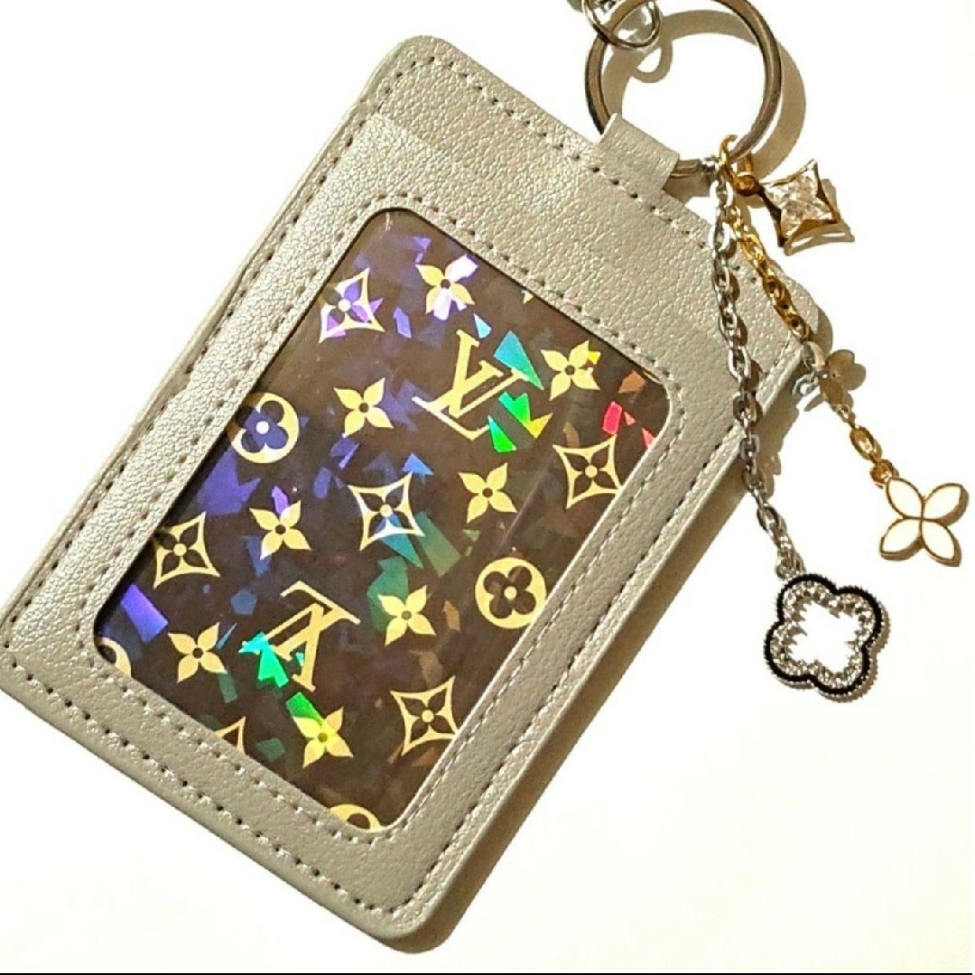 LOUIS VUITTON(ルイヴィトン)の貴重✨LOUIS VUITTON✨モノグラムトランプ １枚 新品パスケース　43 メンズのファッション小物(名刺入れ/定期入れ)の商品写真