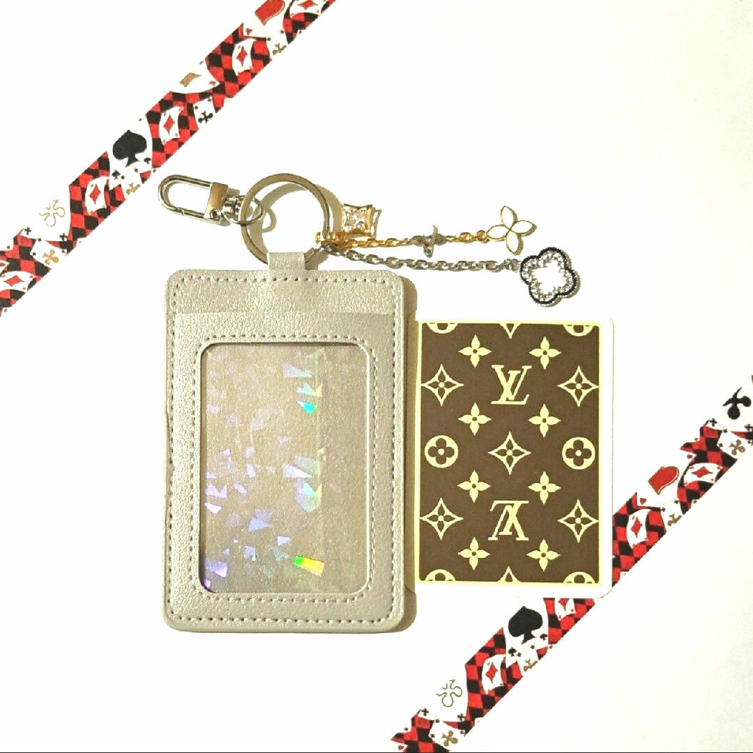 LOUIS VUITTON(ルイヴィトン)の貴重✨LOUIS VUITTON✨モノグラムトランプ １枚 新品パスケース　43 メンズのファッション小物(名刺入れ/定期入れ)の商品写真