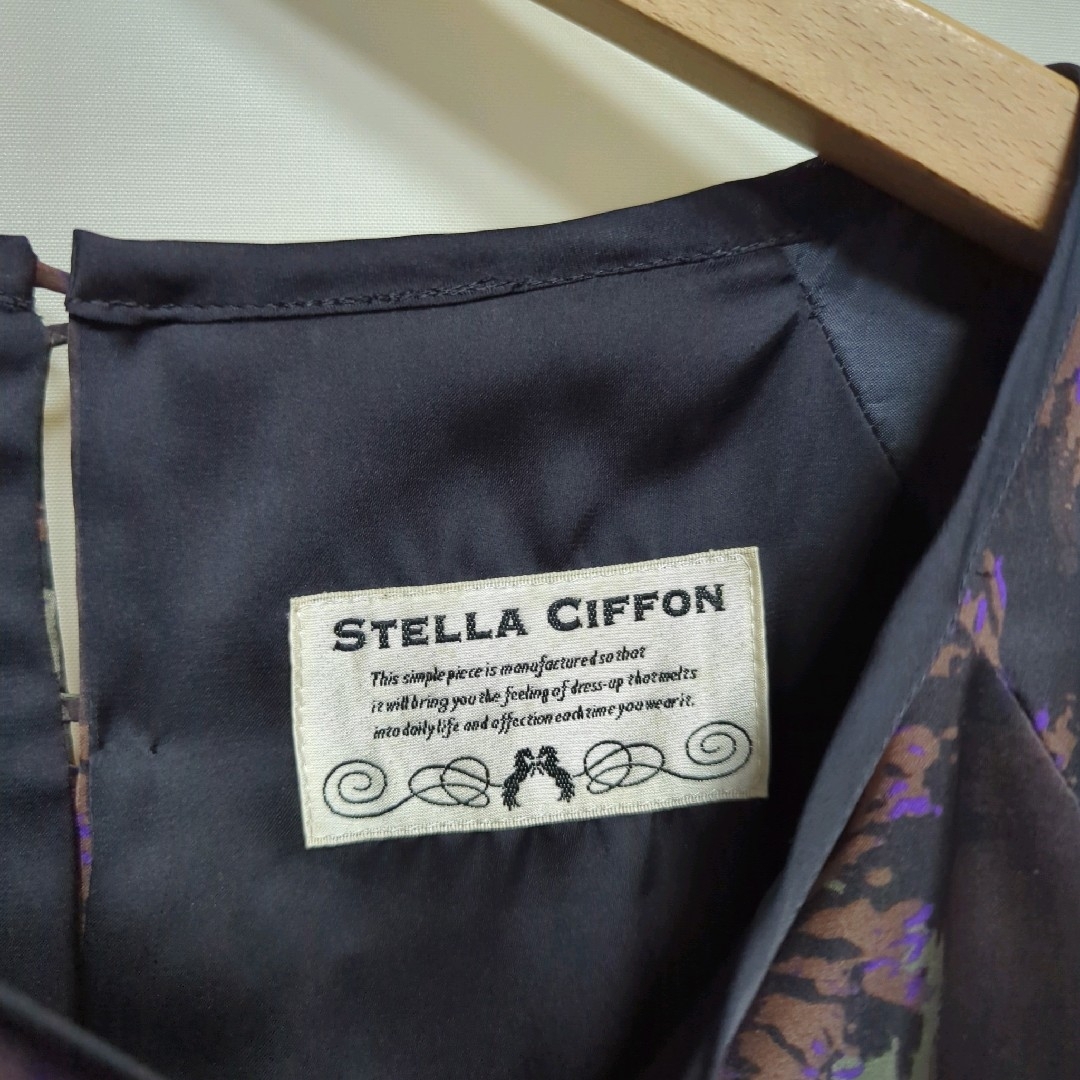 STELLA CIFFON(ステラシフォン)の★日本製 STELLA CIFFON 総柄 サテン プルオーバー ワンピース レディースのワンピース(ひざ丈ワンピース)の商品写真