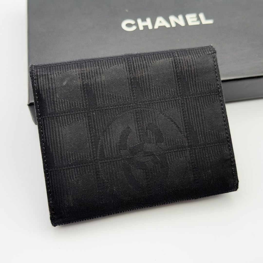 CHANEL(シャネル)の【極美品】CHANEL シャネル　ニュートラベルライン　折財布　黒 レディースのファッション小物(財布)の商品写真