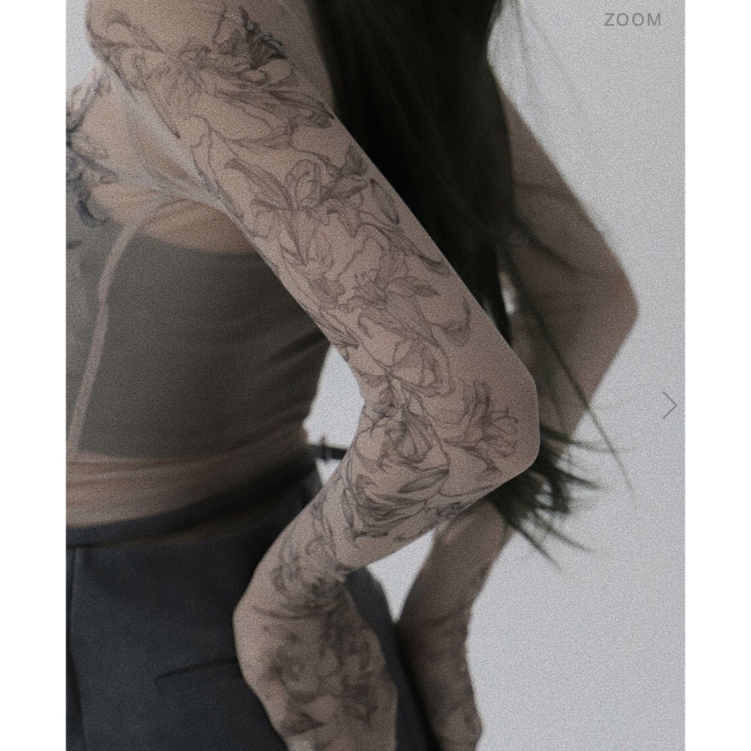 ZARA(ザラ)のmelt the lady lily tattoo tops black レディースのトップス(カットソー(長袖/七分))の商品写真