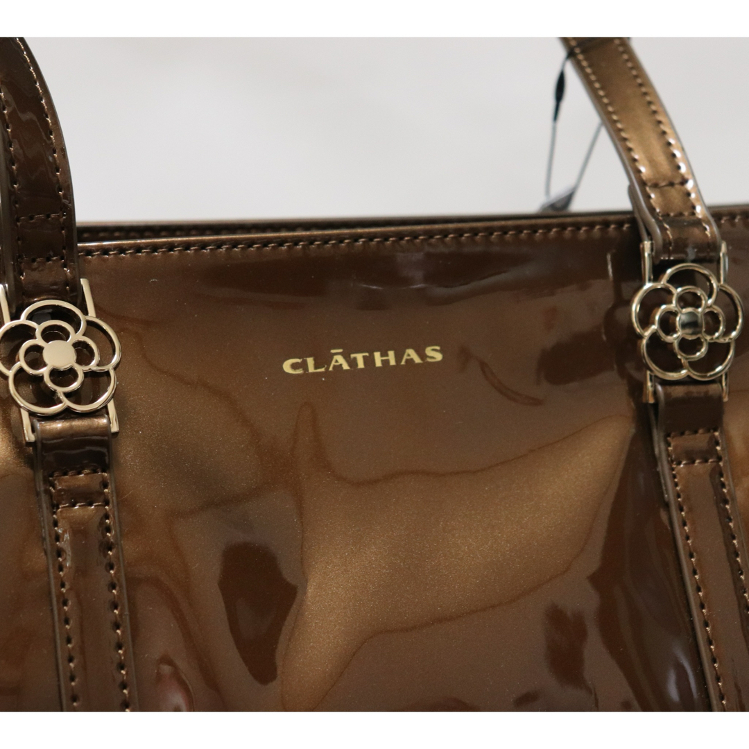 CLATHAS(クレイサス)の《クレイサス》新品訳有 収納力◎ 上品なシルエット エナメル トートバッグ レディースのバッグ(トートバッグ)の商品写真