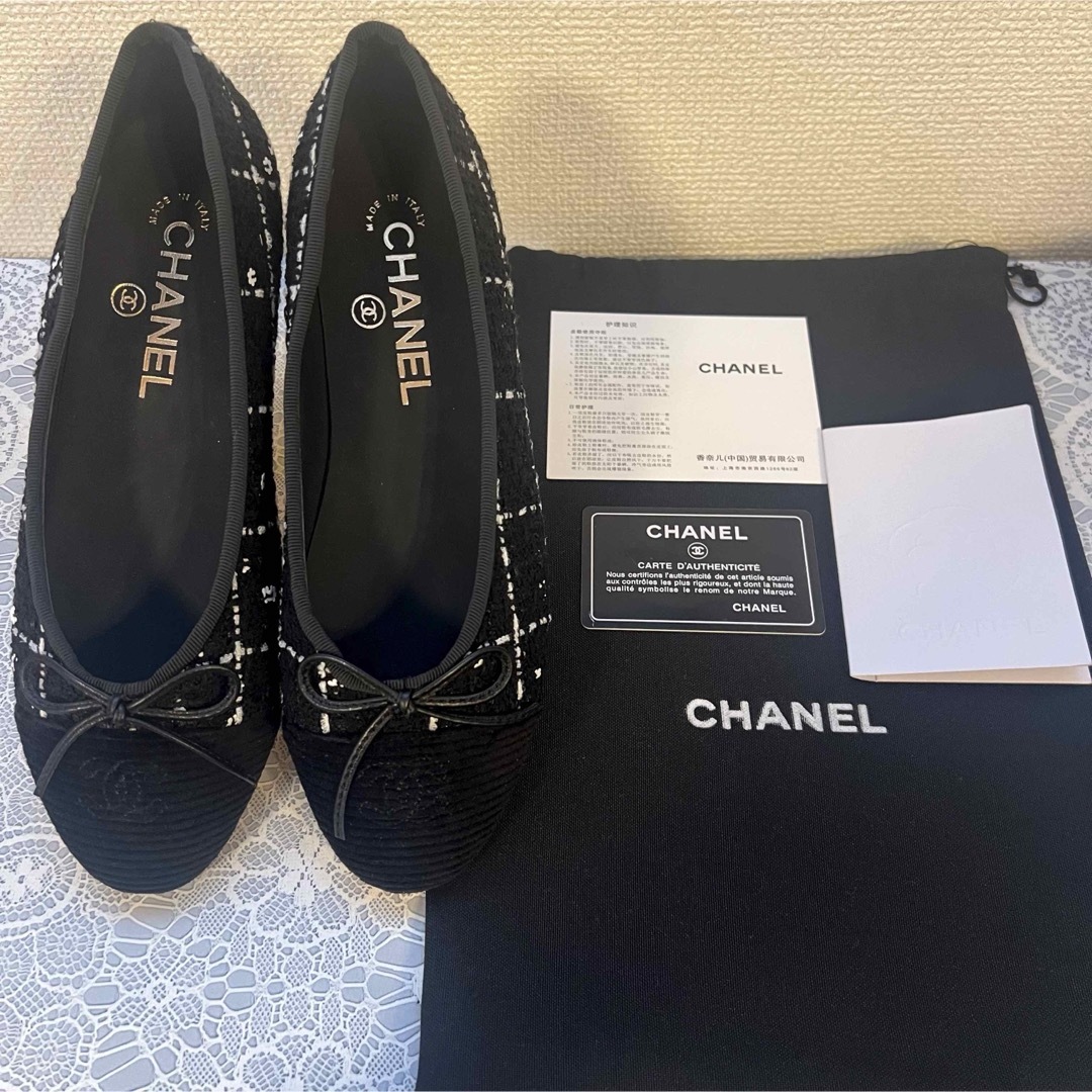 CHANEL(シャネル)の新品未使用 CHANEL シャネル バレリーナ ツイード ブラック 37 レディースの靴/シューズ(バレエシューズ)の商品写真