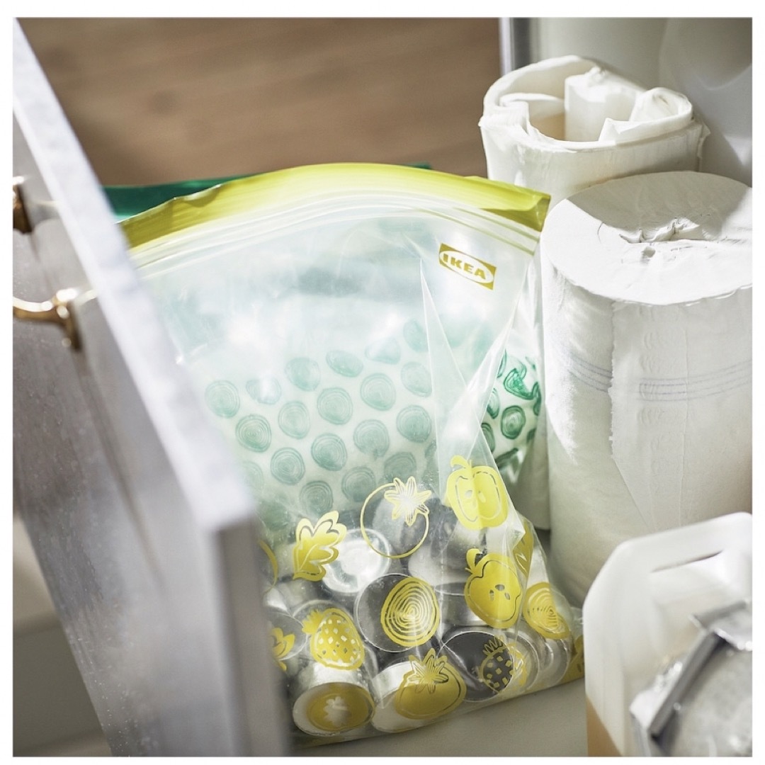 IKEA(イケア)のIKEA ジップロック フリーザーバッグ 2種2サイズ 2箱60枚 匿名発送 インテリア/住まい/日用品のキッチン/食器(収納/キッチン雑貨)の商品写真