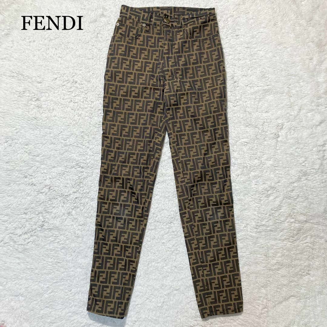 FENDI(フェンディ)の【極美品】FENDI フェンディ ボトムス スキニー ズッカ モノグラム 26 レディースのパンツ(スキニーパンツ)の商品写真