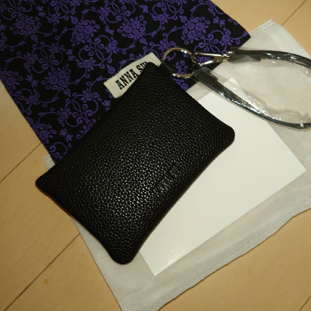 ANNA SUI(アナスイ)の未使用ｱﾅｽｲANNA SUIｶｰﾄﾞｹｰｽ レディースのファッション小物(ポーチ)の商品写真