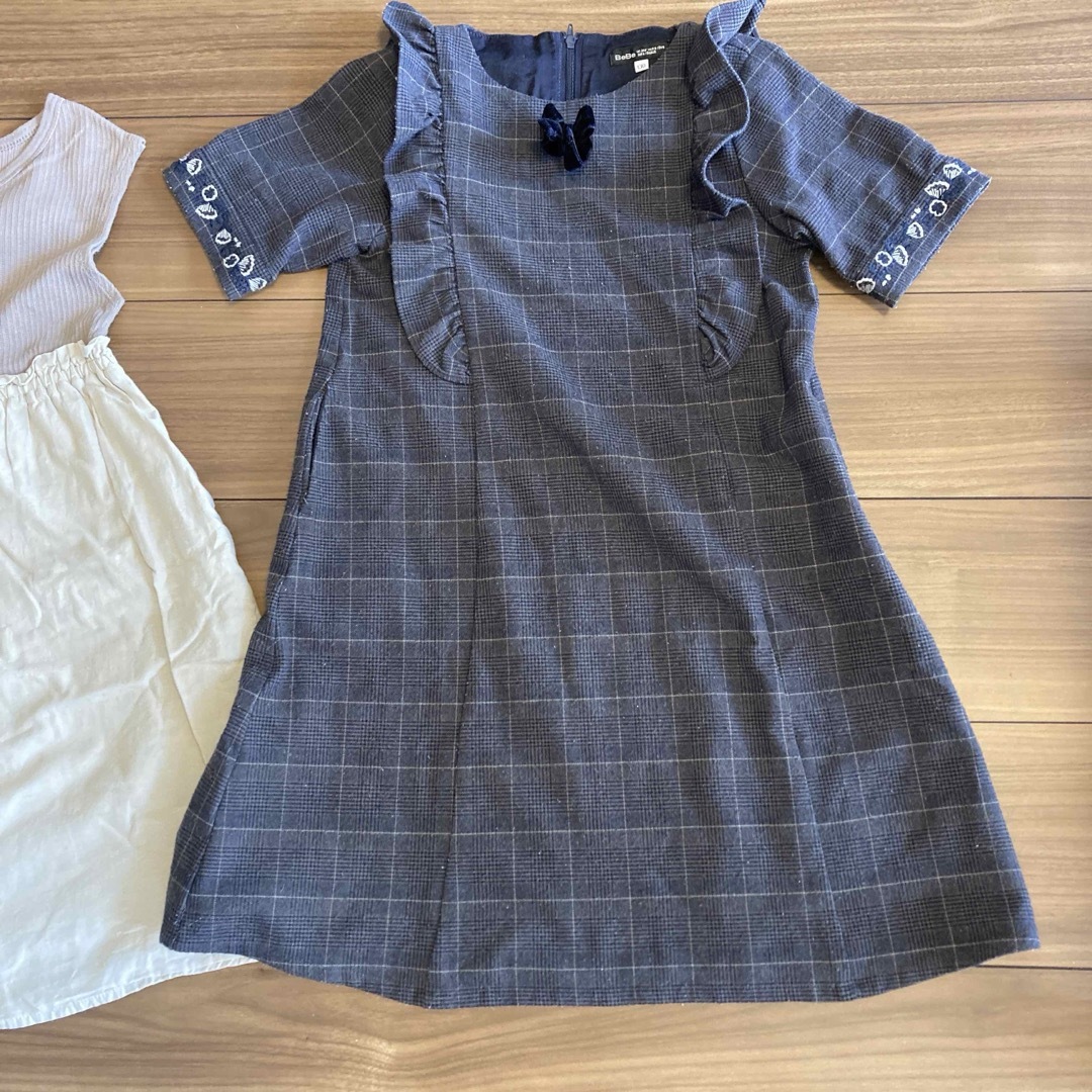 BeBe(ベベ)のBeBe ワンピース 2枚セット キッズ/ベビー/マタニティのキッズ服女の子用(90cm~)(ワンピース)の商品写真