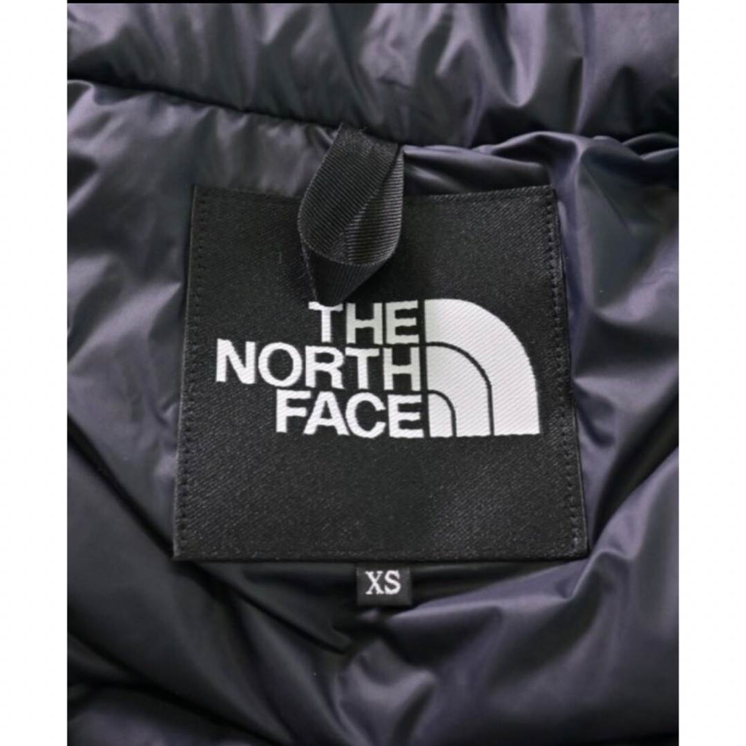 THE NORTH FACE(ザノースフェイス)のTHE NORTH FACE マウンテンダウンジャケットXS 黒 【美品】 レディースのジャケット/アウター(ダウンジャケット)の商品写真