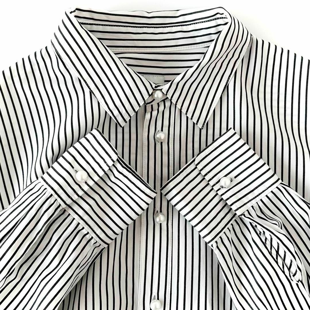 Spick & Span(スピックアンドスパン)のスピックアンドスパン パールボタン ロングシャツ 黒×白ストライプ 綿100％ レディースのトップス(シャツ/ブラウス(長袖/七分))の商品写真
