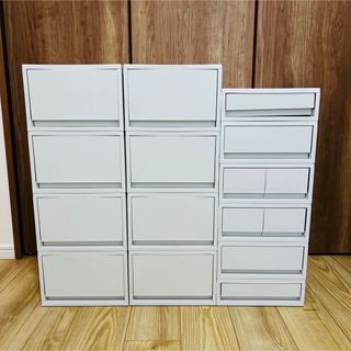 MUJI (無印良品)