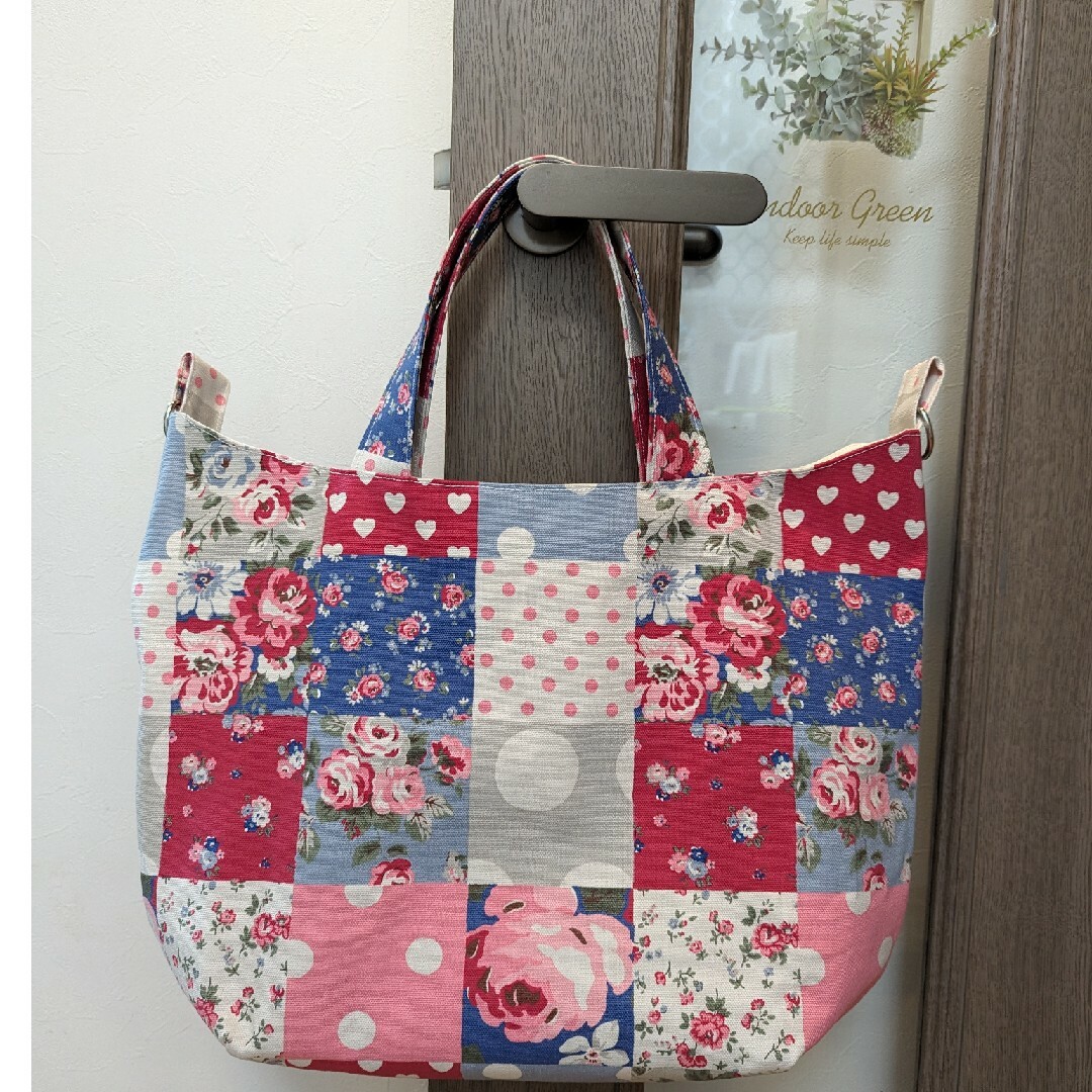 Cath Kidston(キャスキッドソン)の🩷キャスキッドソン　キャンパス地トートバッグ　ハンドメイド新品 レディースのバッグ(トートバッグ)の商品写真