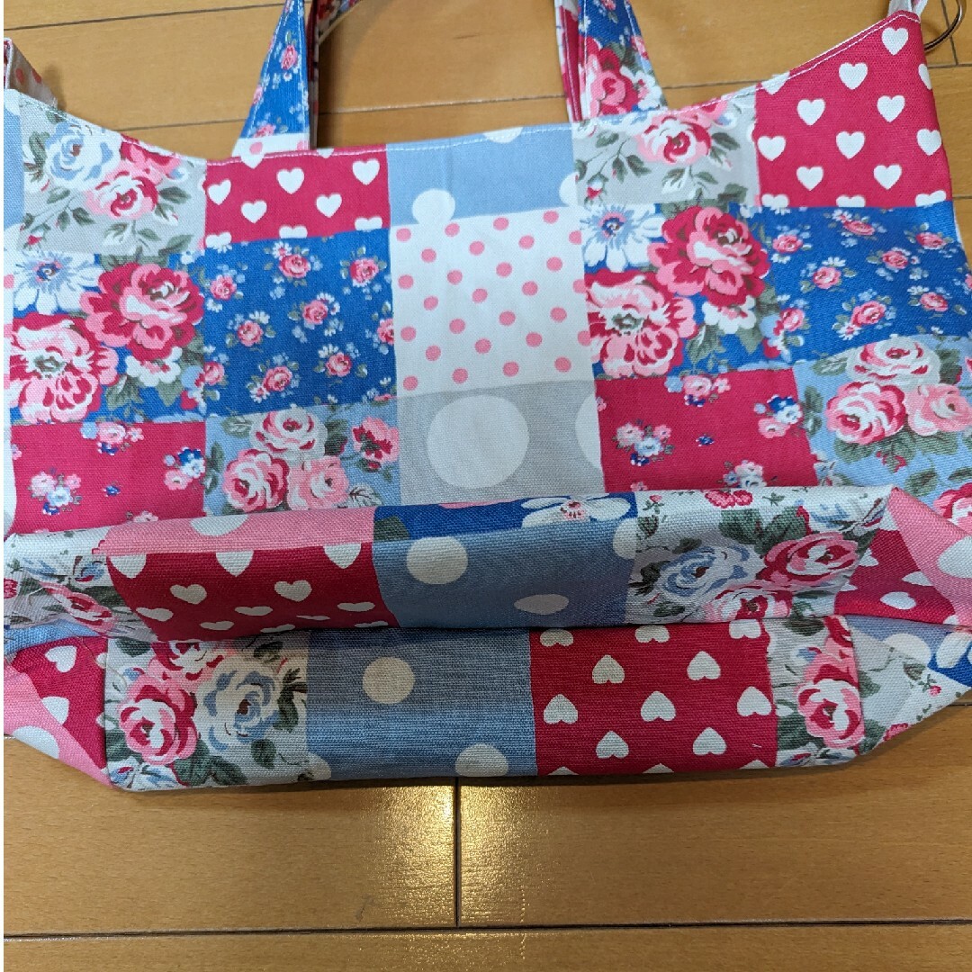 Cath Kidston(キャスキッドソン)の🩷キャスキッドソン　キャンパス地トートバッグ　ハンドメイド新品 レディースのバッグ(トートバッグ)の商品写真