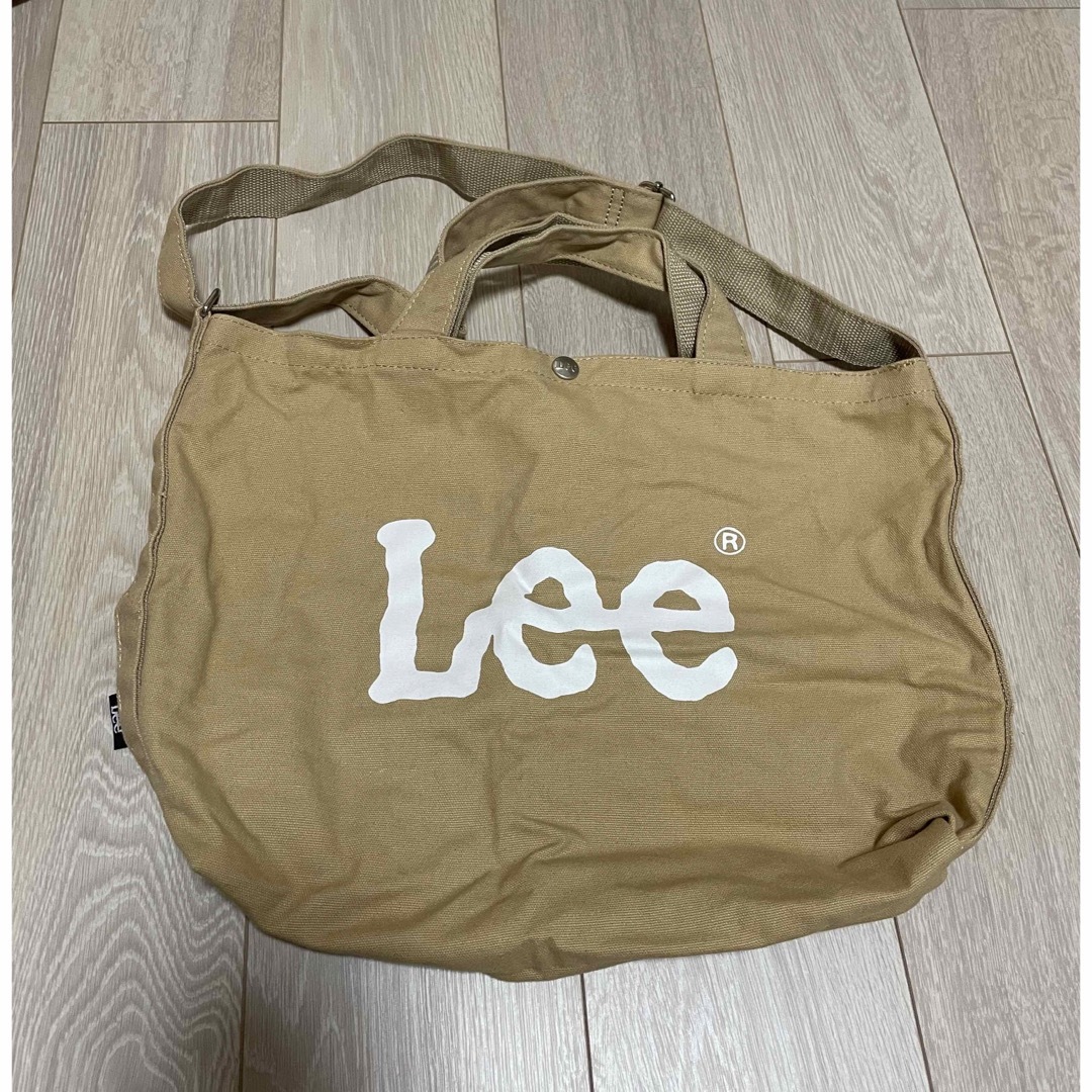 Lee(リー)のLee ショルダー　トートバッグ　新品 レディースのバッグ(ショルダーバッグ)の商品写真