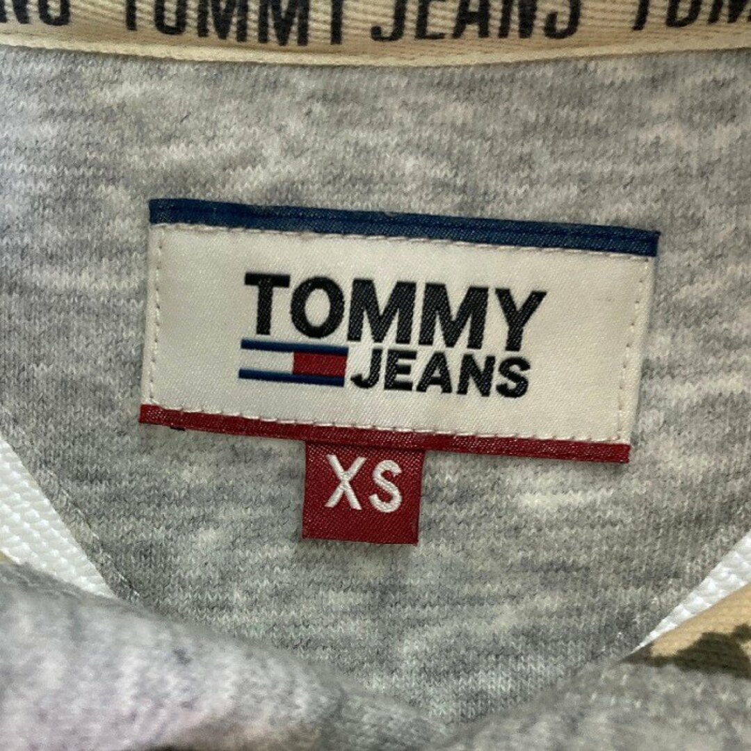 TOMMY HILFIGER(トミーヒルフィガー)の★TOMMY JENES トミージーンズ 半袖パーカーワンピース 迷彩ポケット ライトグレー sizeXS レディースのワンピース(ひざ丈ワンピース)の商品写真