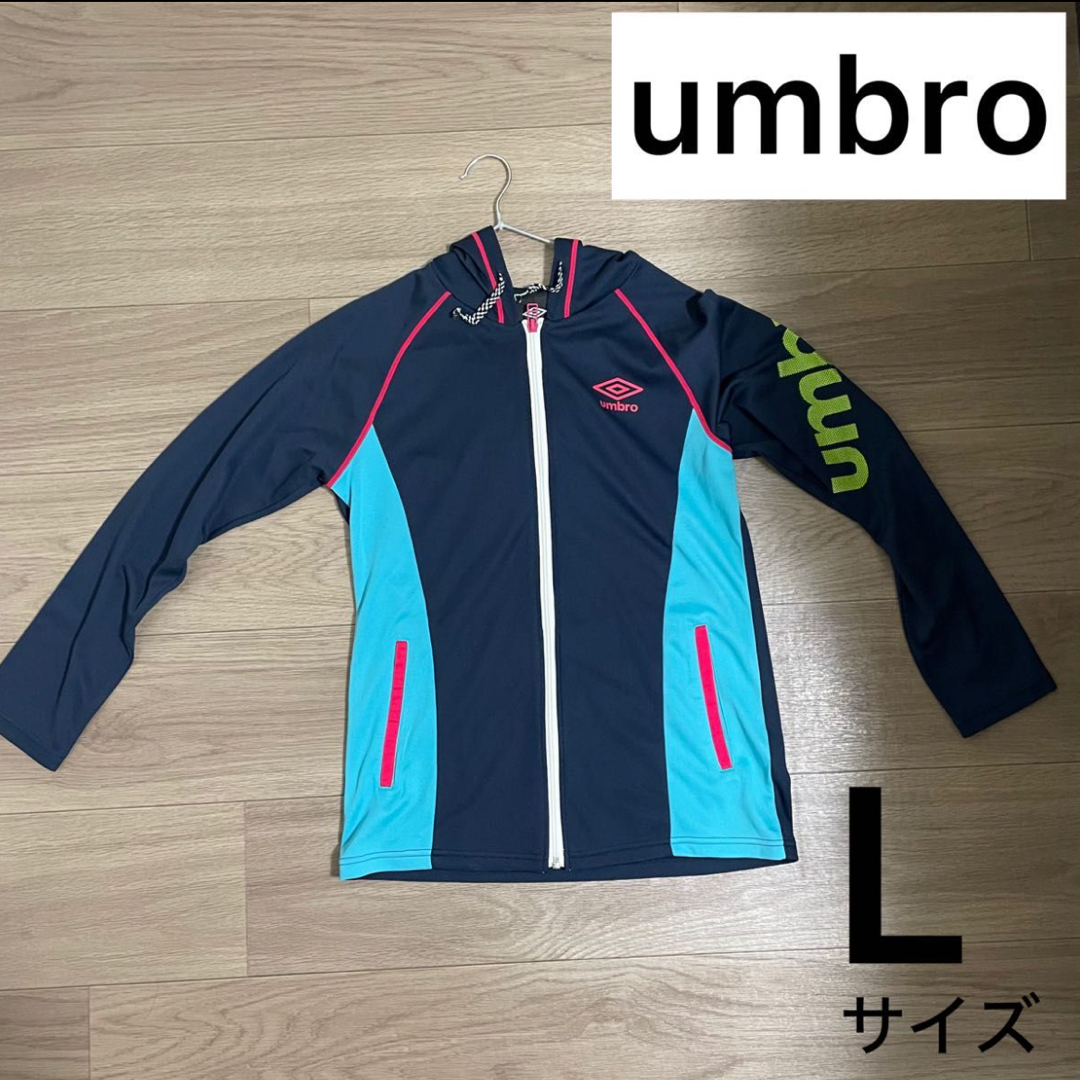 UMBRO(アンブロ)のumbro ジップアップパーカーアンブロスポーツメッシュ素材フットサルランニング スポーツ/アウトドアのサッカー/フットサル(ウェア)の商品写真