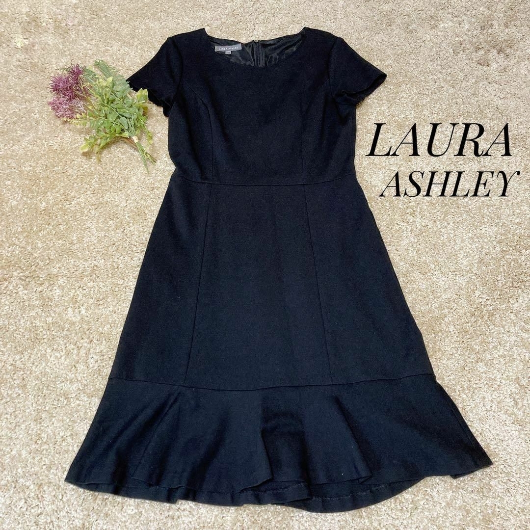 LAURA ASHLEY(ローラアシュレイ)のLAURA ASHLEY ローラアシュレイ ワンピース 裾 フリル ブラック 9 レディースのワンピース(ひざ丈ワンピース)の商品写真