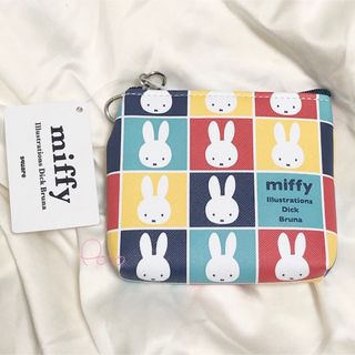 miffy - .【期間限定最終値下げ】ミッフィー  小さめ　プチ　ポーチ　総柄　うさこちゃん