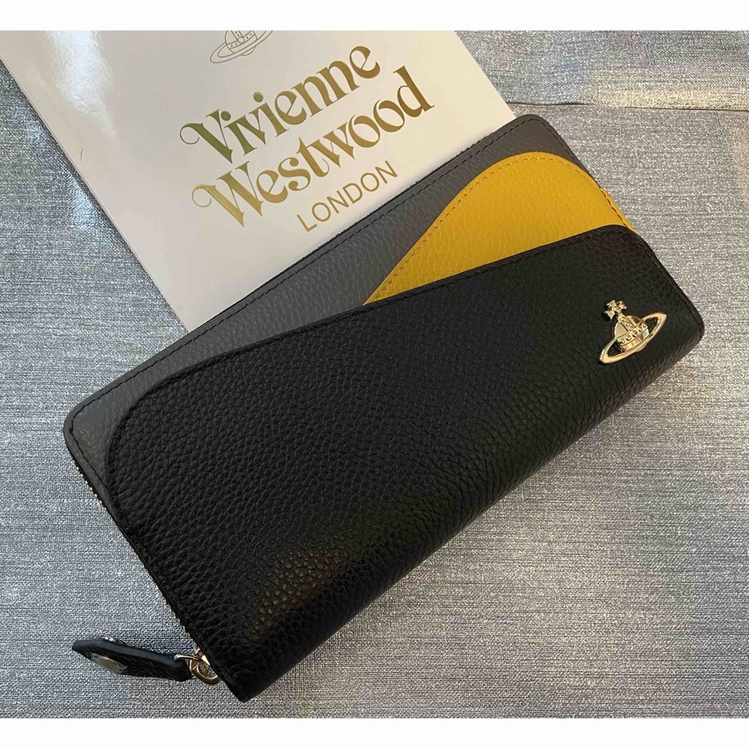 Vivienne Westwood(ヴィヴィアンウエストウッド)のVivienne Westwood 長財布　レザー　イエロー　未使用品 レディースのファッション小物(財布)の商品写真