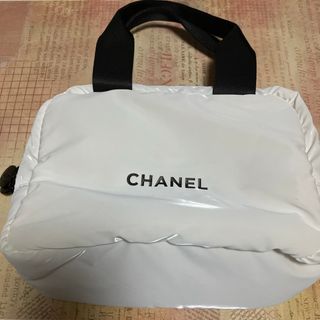 シャネル(CHANEL)のCHANEL ノベルティ　ポーチ　ホワイト(ポーチ)