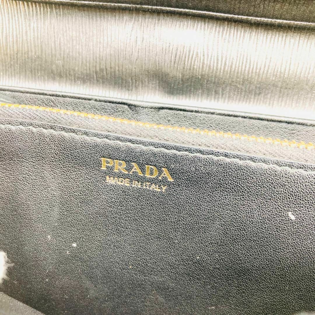 PRADA プラダ 長財布 ブラック 品薄 希少 人気 サフィアーノ PRADA プラダ 長財布 ブラック 品薄 希少 人気 サフィアーノ