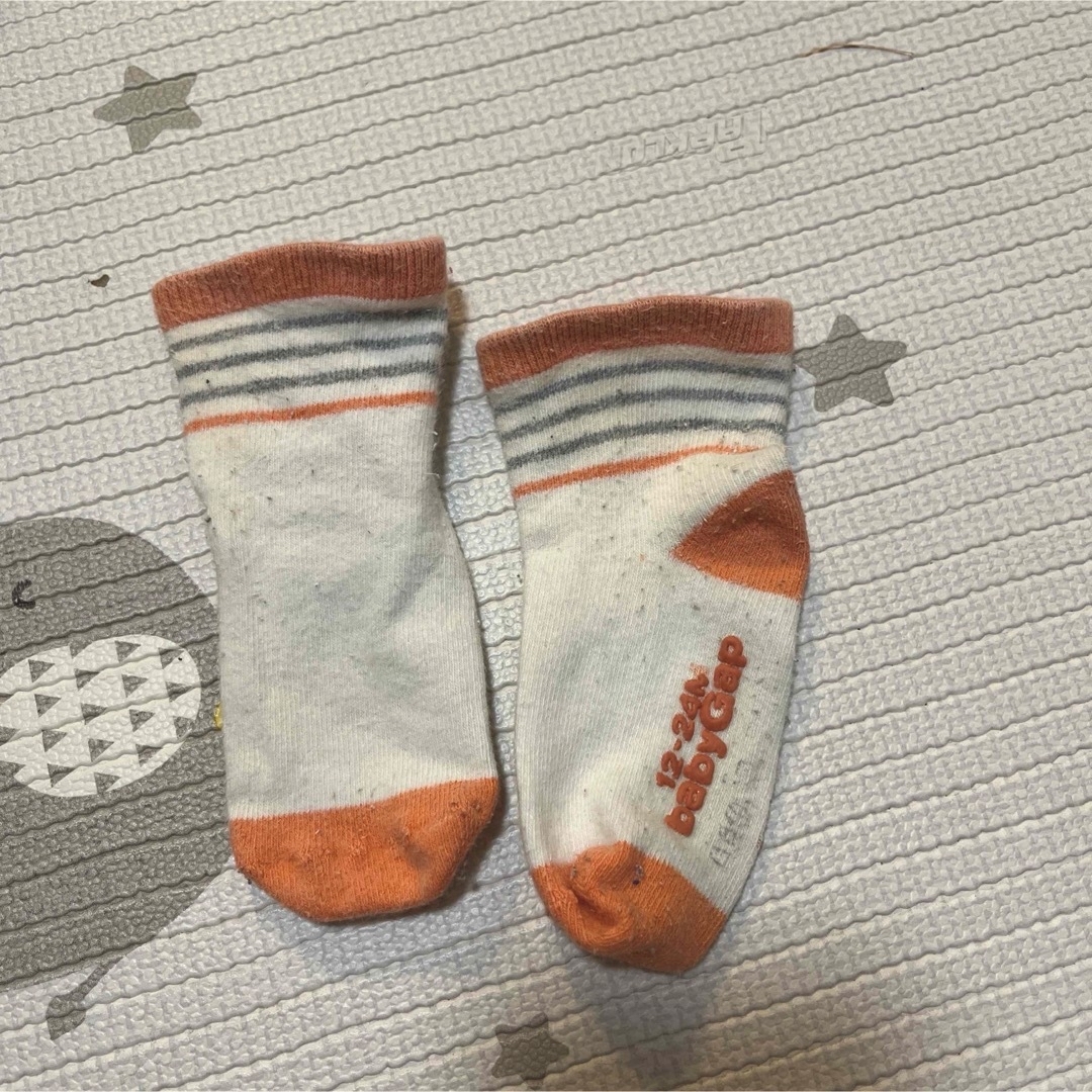 babyGAP(ベビーギャップ)のGAP 12-14 センチ　幼児　靴下　6セット キッズ/ベビー/マタニティのこども用ファッション小物(靴下/タイツ)の商品写真