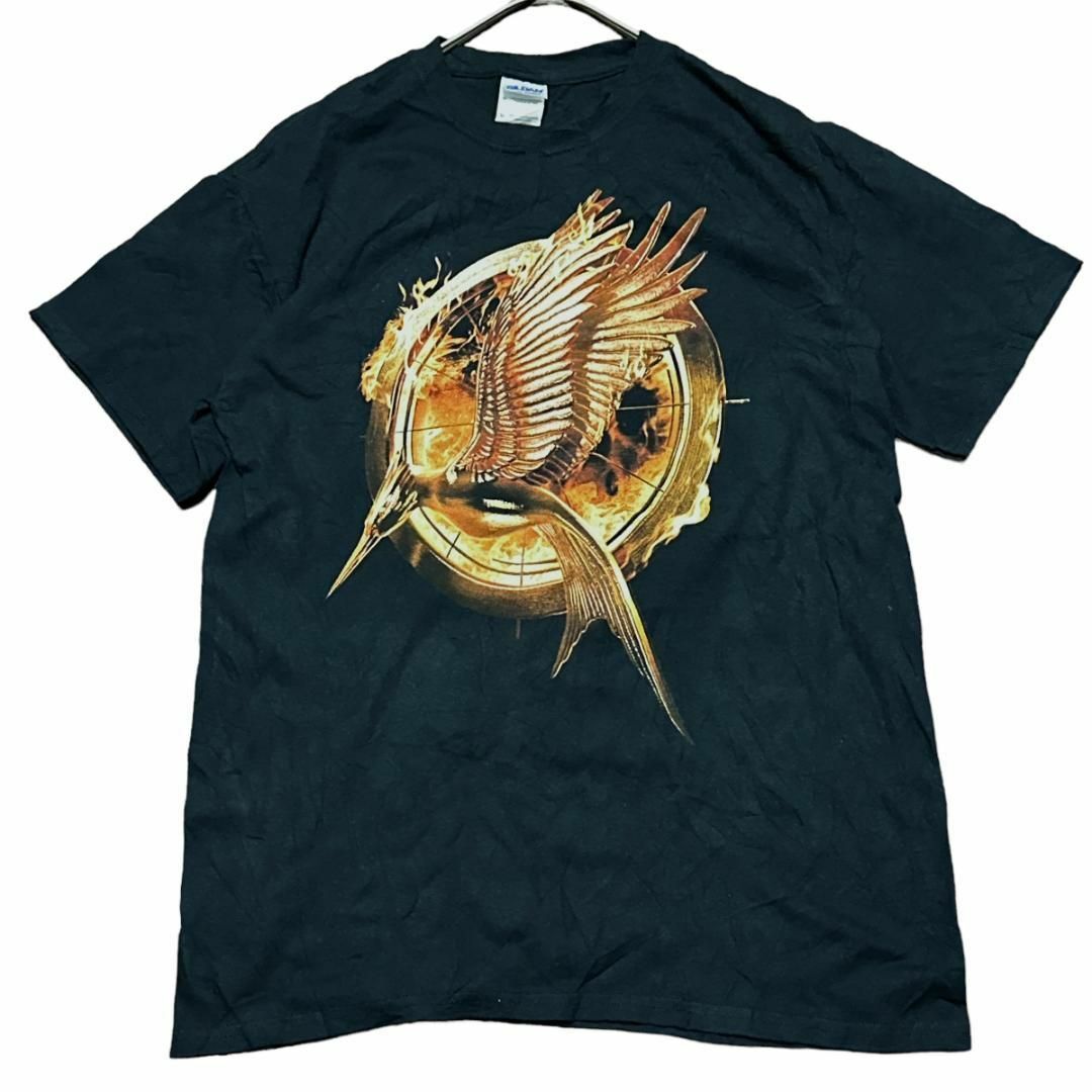 GILDAN(ギルタン)のGILDAN 半袖Tシャツ ハンガーゲーム 映画 US企業 ブラック p96 メンズのトップス(Tシャツ/カットソー(半袖/袖なし))の商品写真