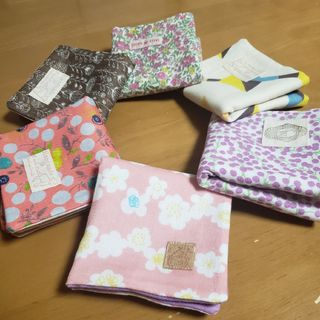 ハンドメイド☆6重ガーゼハンカチ6枚セット⑦(ハンカチ/バンダナ)