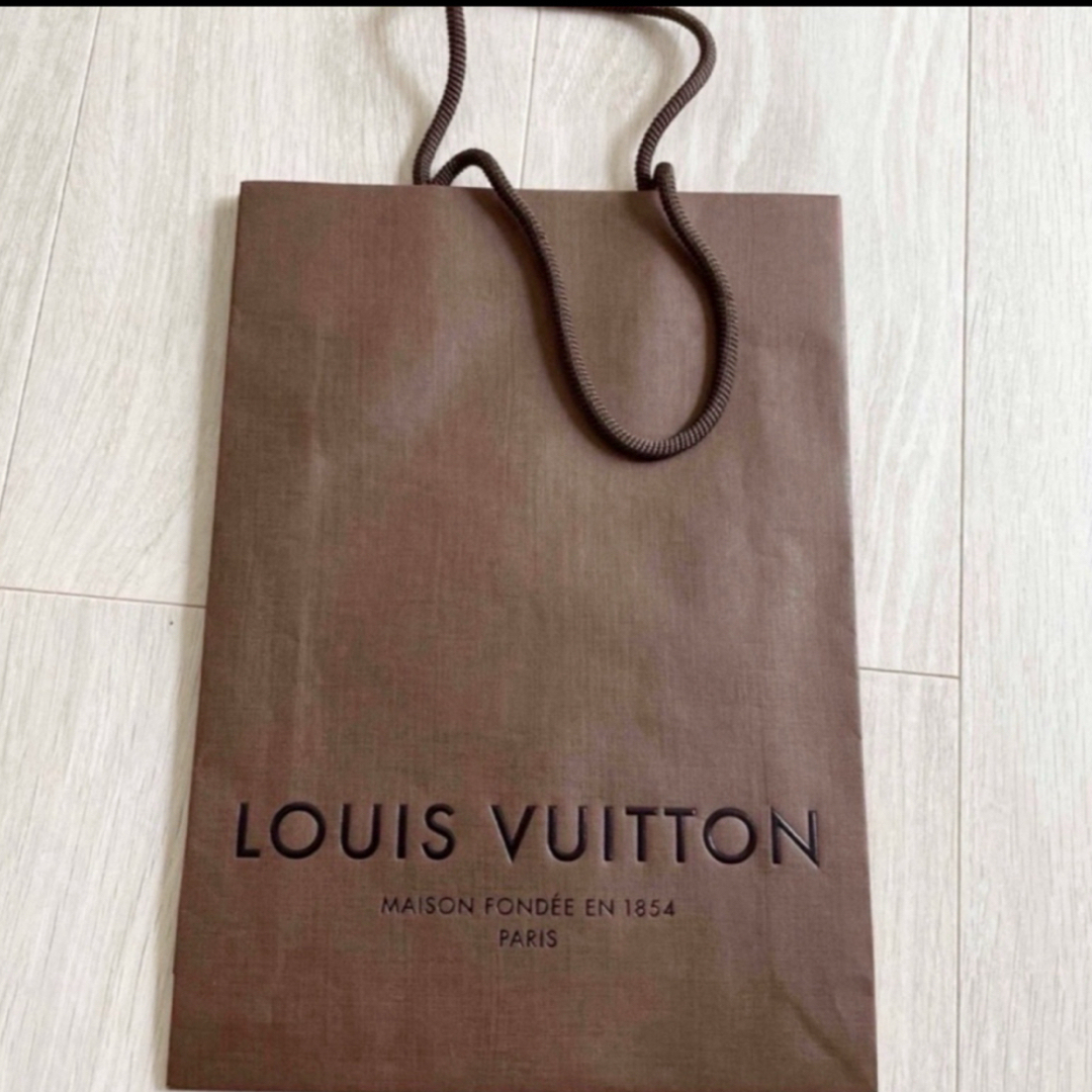 LOUIS VUITTON(ルイヴィトン)の【値下げ】LOUIS VUITTON紙袋セット ブランド袋 ショップ袋 レディースのバッグ(ショップ袋)の商品写真