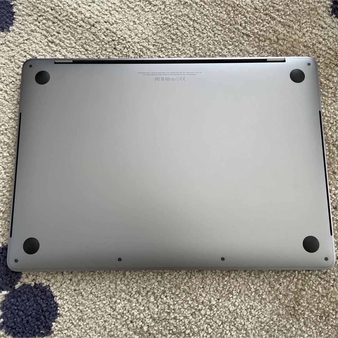 MacBook Pro 13インチ スペースグレイ MacBook Pro 13インチ スペースグレイ