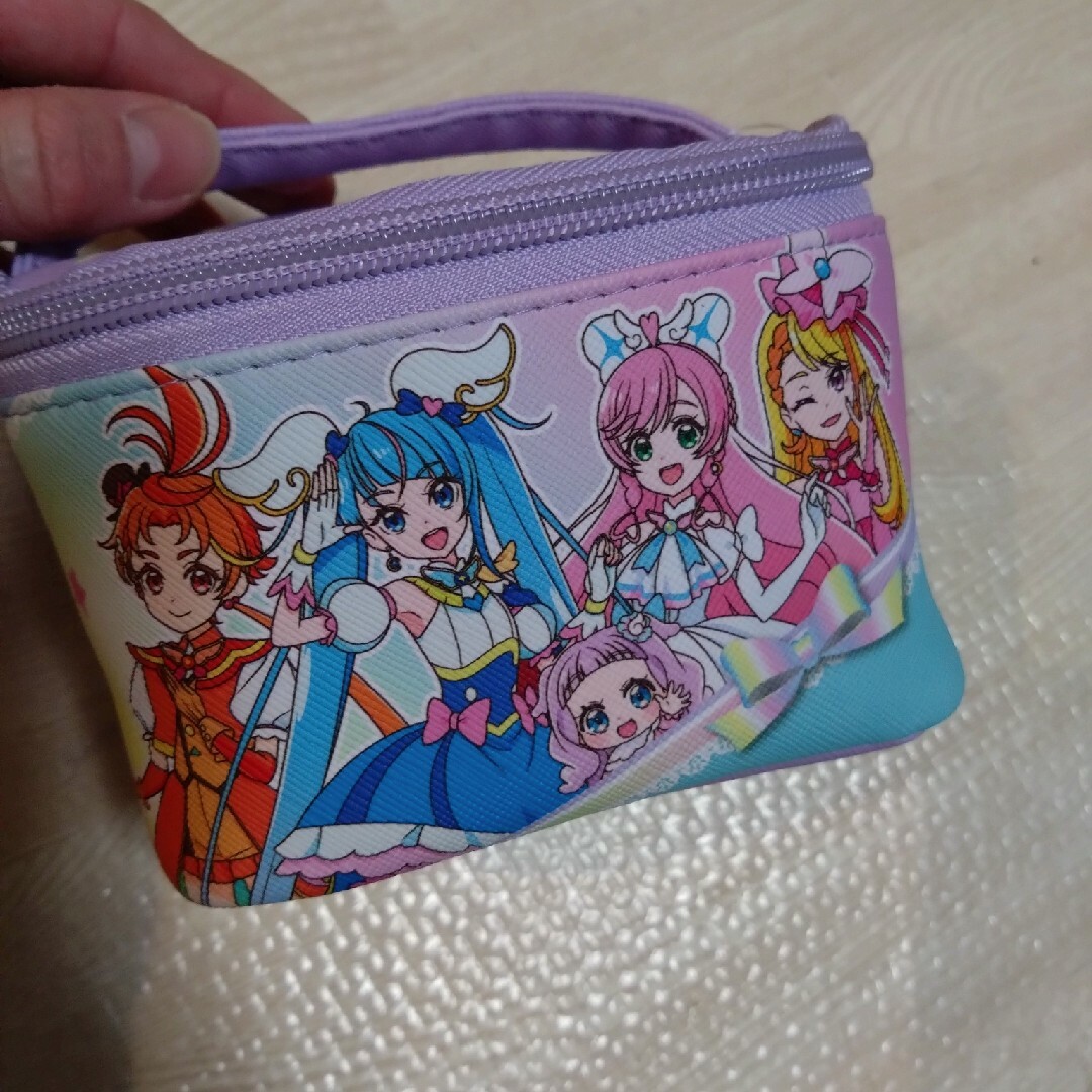 プリキュア　ポーチ エンタメ/ホビーのおもちゃ/ぬいぐるみ(キャラクターグッズ)の商品写真