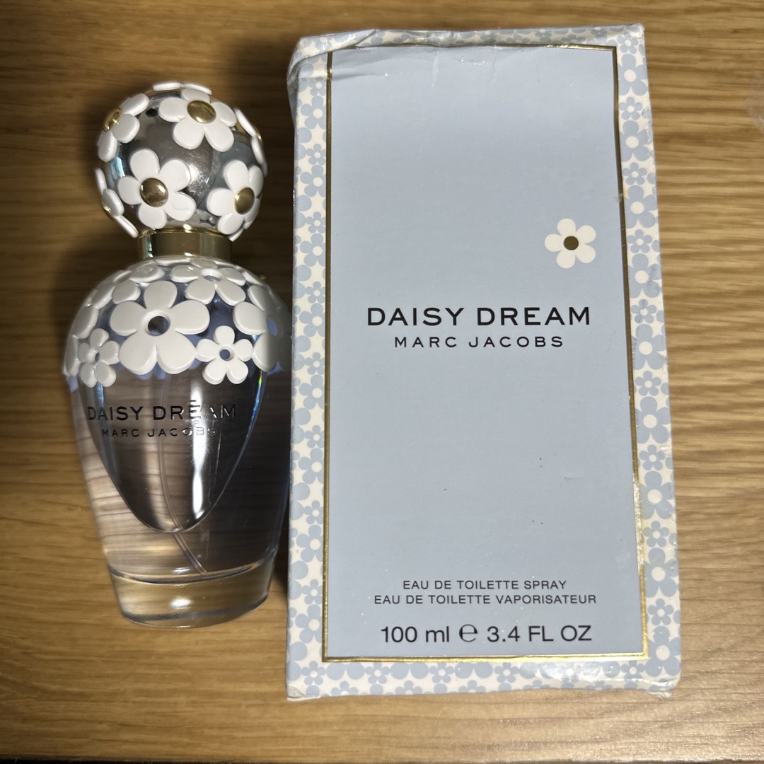 MARC JACOBS(マークジェイコブス)のマークジェイコブ　香水 コスメ/美容の香水(香水(女性用))の商品写真