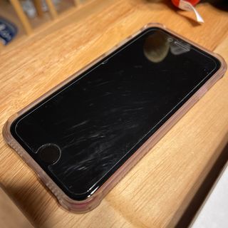 iPhone SE 第3世代　赤(スマートフォン本体)