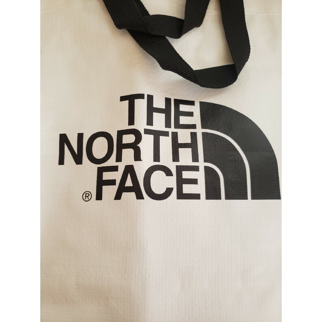 THE NORTH FACE(ザノースフェイス)のTHE NORTH FACEトートバッグ　エコバッグ　Mサイズ レディースのバッグ(エコバッグ)の商品写真