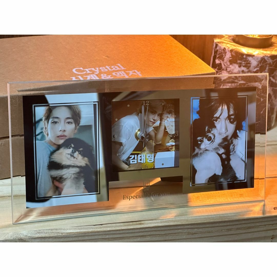 BTS テテヨンタン 写真付きクリスタルフォトフレーム　時計 エンタメ/ホビーのタレントグッズ(アイドルグッズ)の商品写真