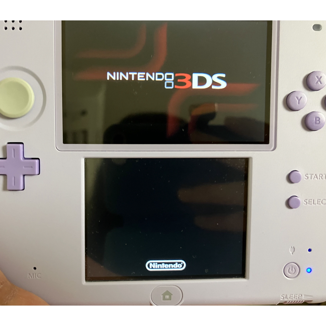 ニンテンドー2DS(ニンテンドー2DS)のニンテンドー2DS ラベンダー エンタメ/ホビーのゲームソフト/ゲーム機本体(携帯用ゲーム機本体)の商品写真