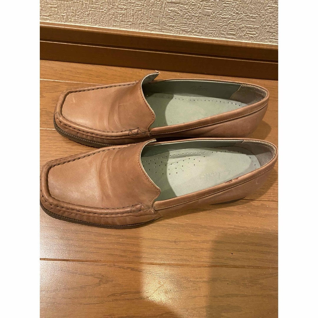 Clarks(クラークス)のクラークス　ローファー　薄茶色　美品❣️タイムセール レディースの靴/シューズ(ローファー/革靴)の商品写真