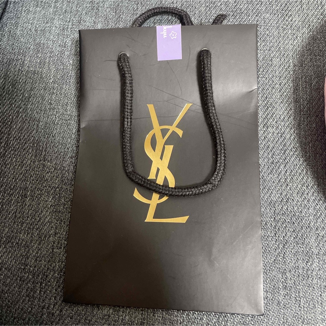 Yves Saint Laurent(イヴサンローラン)のイブサンローラン ショップバッグ 紙袋 レディースのバッグ(ショップ袋)の商品写真