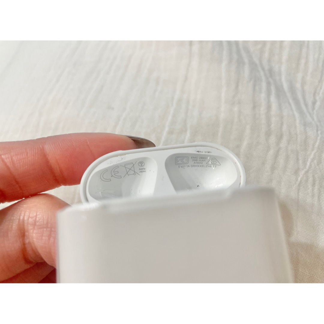 Apple(アップル)のApple  /  AirPods 第1世代 スマホ/家電/カメラのオーディオ機器(ヘッドフォン/イヤフォン)の商品写真