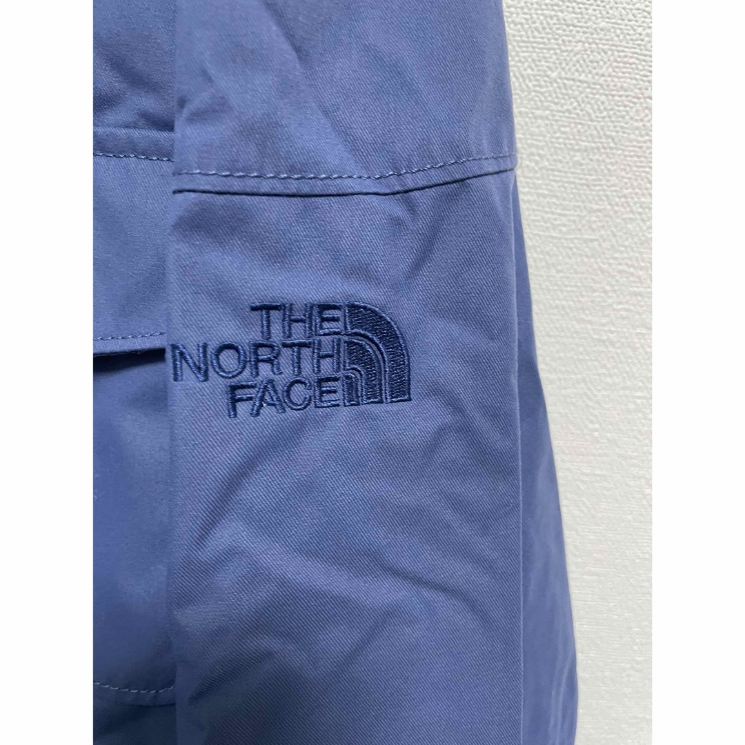 THE NORTH FACE(ザノースフェイス)の【美品】ノースフェイス⭐︎マウンテンパーカー⭐︎ブルー⭐︎刺繍 メンズのジャケット/アウター(マウンテンパーカー)の商品写真