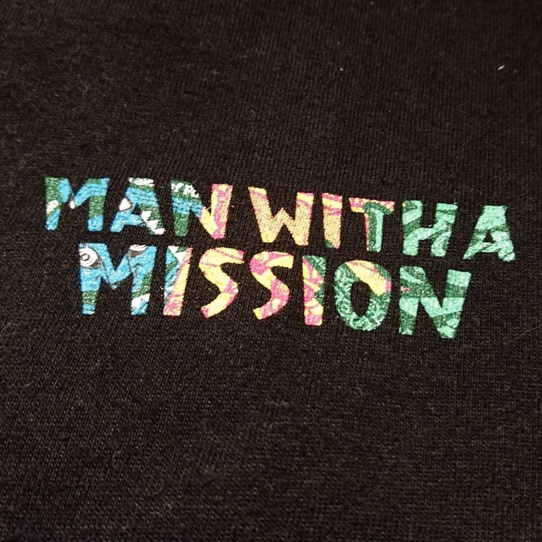 MAN WITH A MISSION(マンウィズアミッション)のMAN WITH A MISSION　１０周年メモリアルＴシャツ　Lサイズ エンタメ/ホビーのタレントグッズ(ミュージシャン)の商品写真