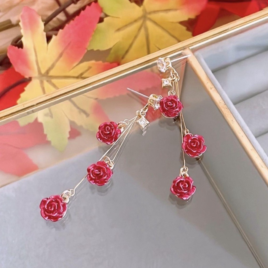 大人可愛いෆ ゆらゆら揺れる薔薇.°ஐ お洒落 ハンドメイド ピアス イヤリング ハンドメイドのアクセサリー(ピアス)の商品写真