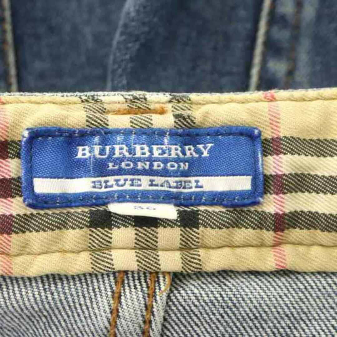 BURBERRY BLUE LABEL(バーバリーブルーレーベル)のバーバリーブルーレーベル スタッズ デニムパンツ ジーンズ クロップド 36 レディースのパンツ(デニム/ジーンズ)の商品写真