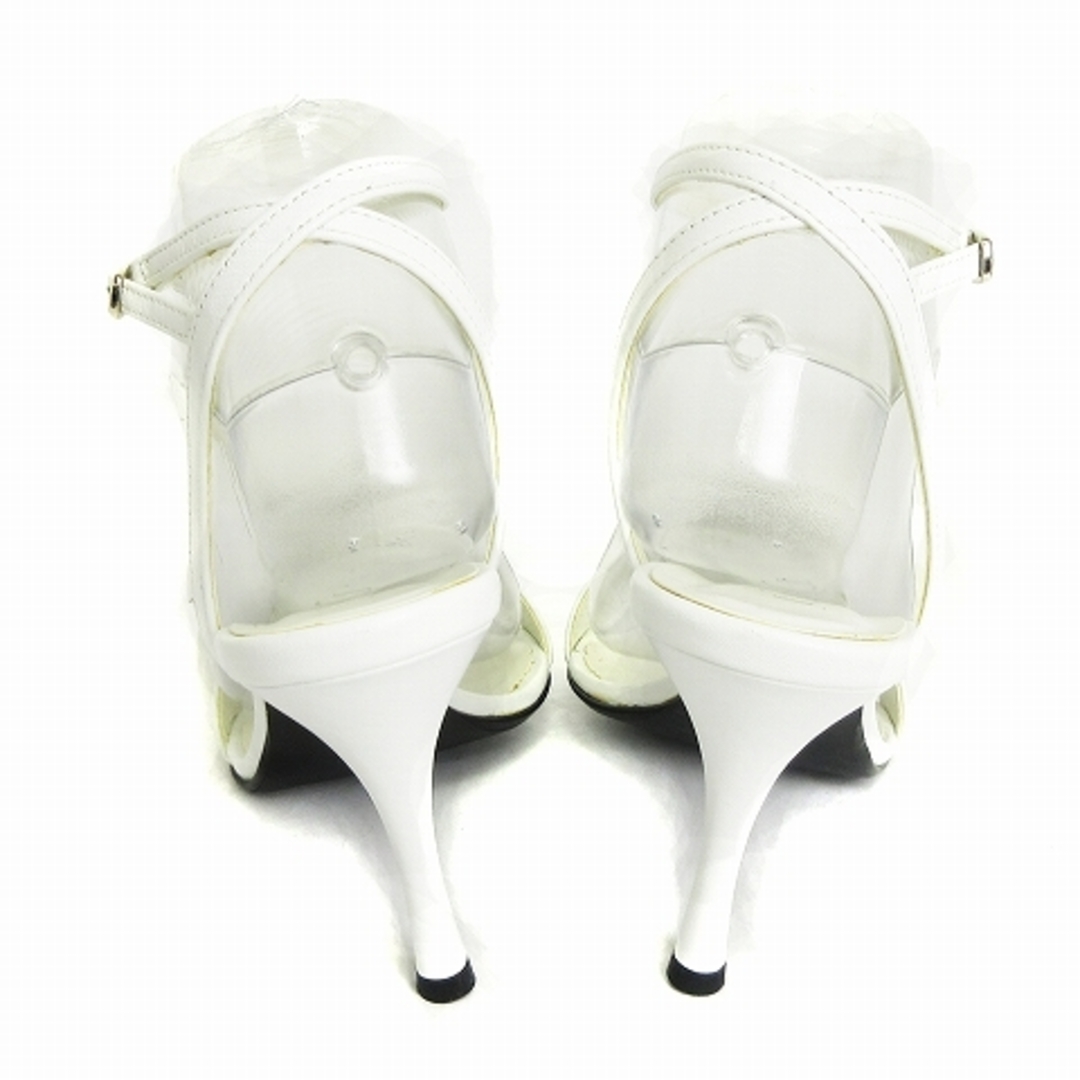 DIANA(ダイアナ)のダイアナ コサージュ サンダル ストラップ フラワー 白 23.5 ■002 レディースの靴/シューズ(サンダル)の商品写真