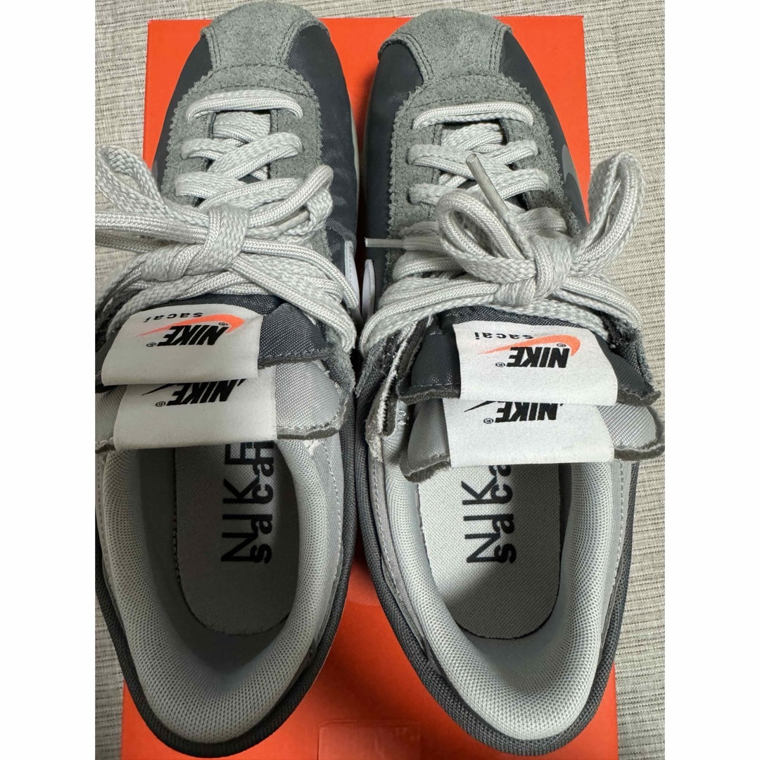 sacai(サカイ)のsacai × Nike Zoom Cortez "Iron Grey" メンズの靴/シューズ(スニーカー)の商品写真