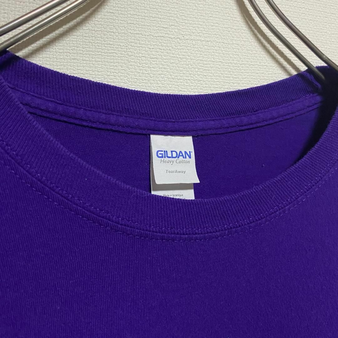 GILDAN(ギルタン)のアメリカ古着　ノーザン・アイオワ大学　バスケットボール　長袖　Tシャツ　ロンT メンズのトップス(Tシャツ/カットソー(七分/長袖))の商品写真