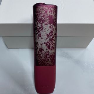 アイコス(IQOS)のiQOS ILUMA ONE アイコス イルマ ワン 鯉 滝登り 菊 加工 赤(タバコグッズ)