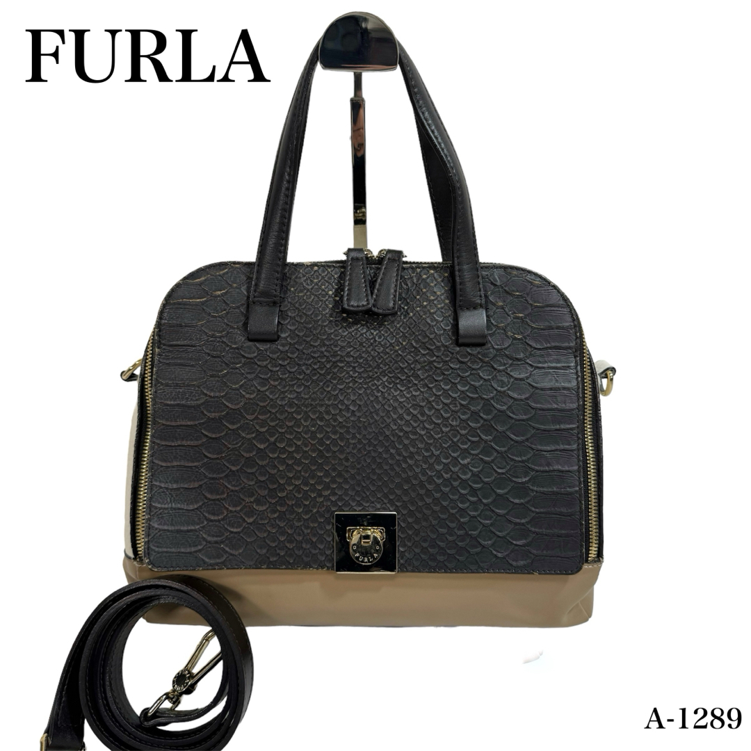 Furla(フルラ)の美品✨FURLA フルラ　ディヴィーナ　2wayショルダーバッグ　ハンドバッグ レディースのバッグ(ショルダーバッグ)の商品写真