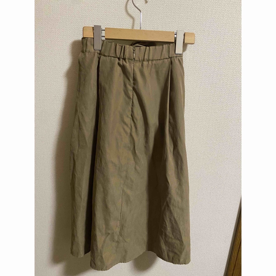 JILLSTUART(ジルスチュアート)のJILLSTUART スカート カーキ リボン フィッシュテールスカート レディースのスカート(ひざ丈スカート)の商品写真